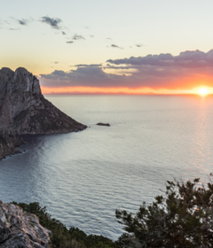 Amaneceres en Ibiza: ¿dónde disfrutar las mejores vistas? Invisa Hoteles Amaneceres en Ibiza: ¿dónde disfrutar las mejores vistas? Invisa Hoteles