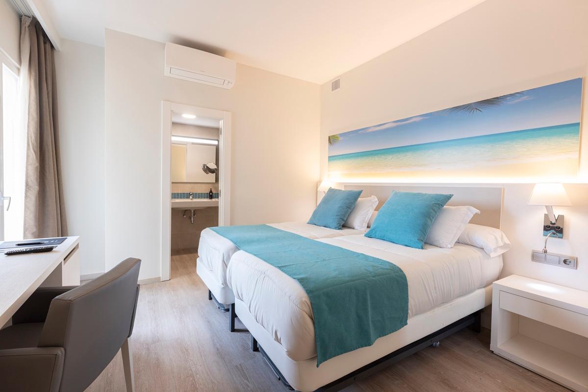 Premium Superior Pool View Invisa Hotel Es Pla - Adults Only **** San Antonio Premium Superior Pool View Invisa Hotel Es Pla - Adults Only **** San Antonio